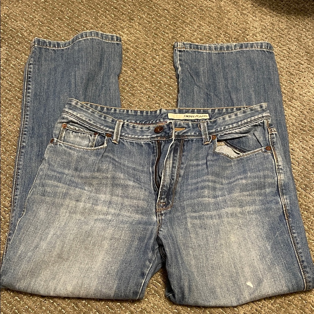 DKNY Men's Relaxed Fit Blue Jeans